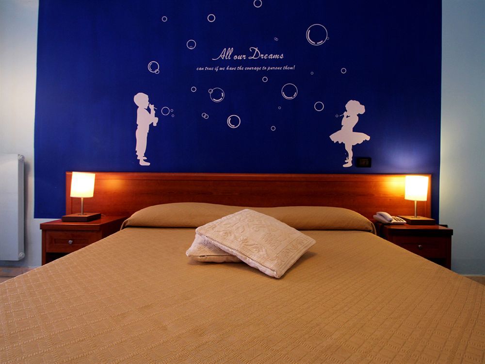 Hotel Carosello Pontecagnano Faiano Buitenkant foto